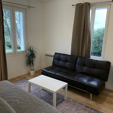 Superbe Appartement A 5 Minutes De Disney 쉐시 외부 사진